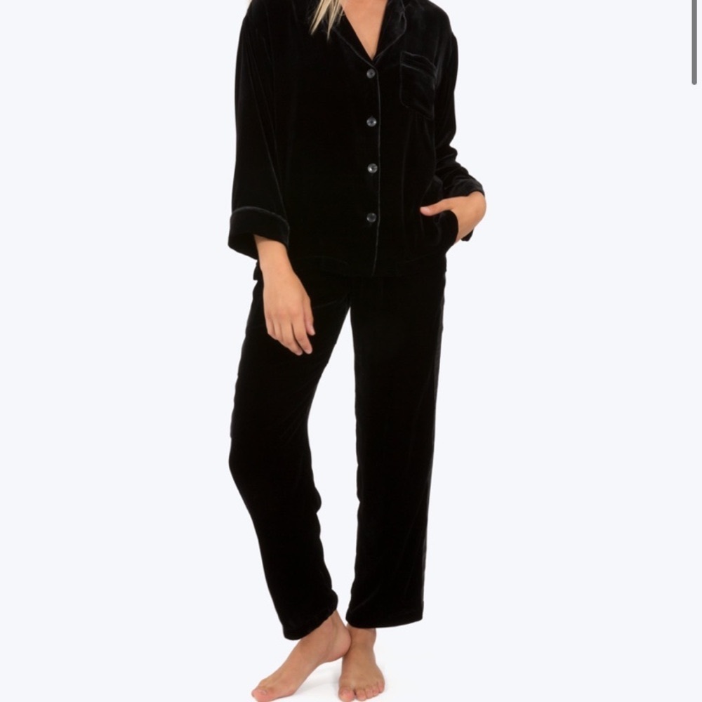 Sleepy Jones crushed Velvet PJs
